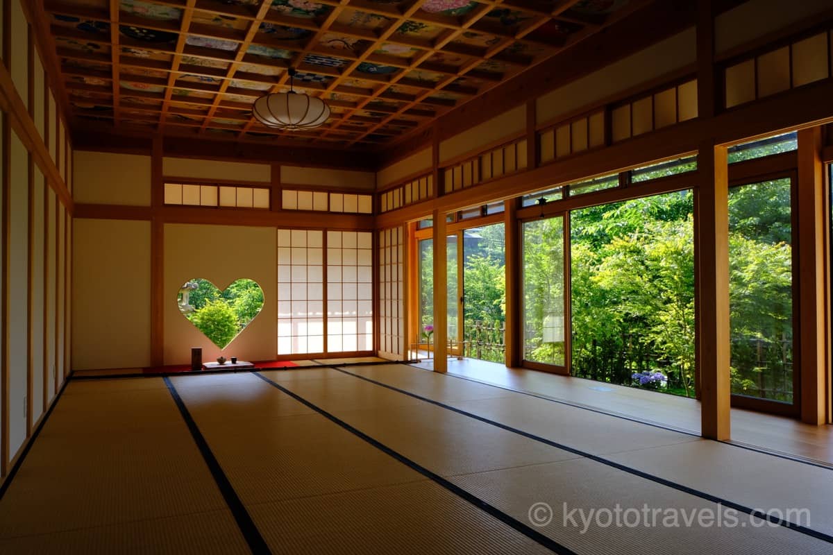 正寿院 即天の間と猪目窓